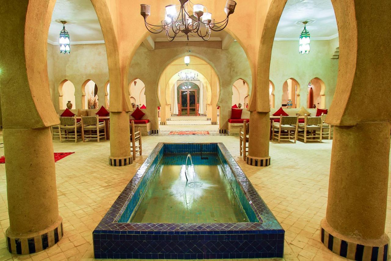Riadsuerteloca Merzouga Hassilabied Luaran gambar The interior of the hotel