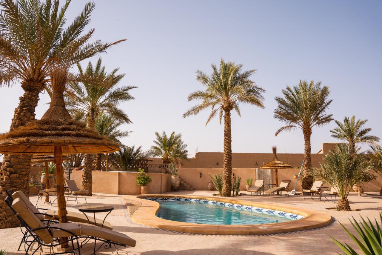 Riadsuerteloca Merzouga Hassilabied Luaran gambar The swimming pool at the resort