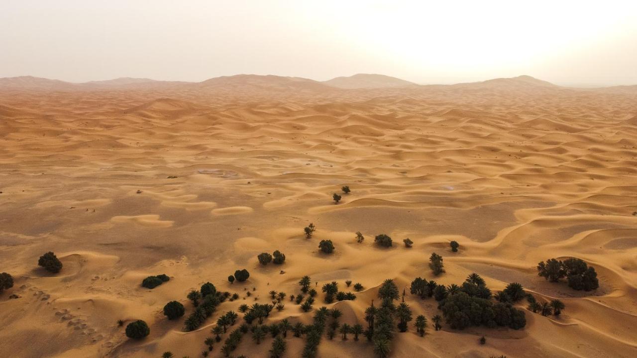 Riadsuerteloca Merzouga Hassilabied Luaran gambar The Sahara Desert