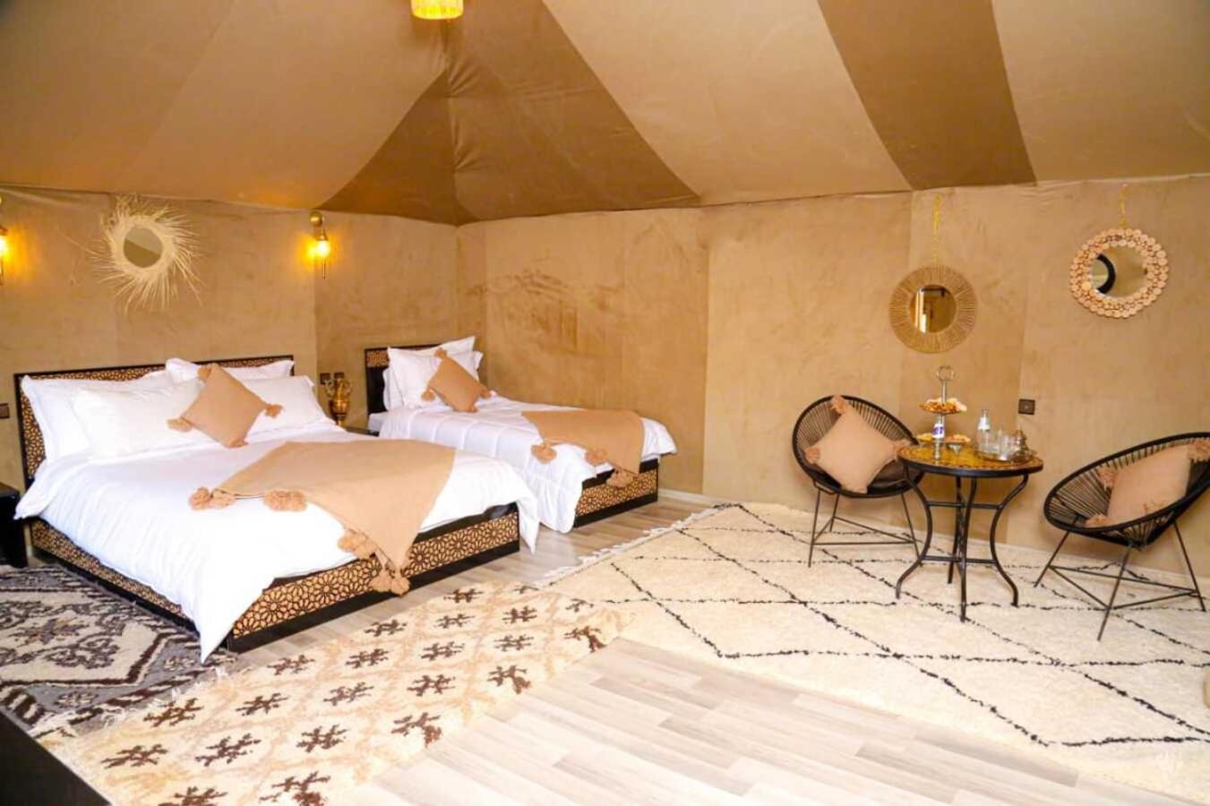 Riadsuerteloca Merzouga Hassilabied Luaran gambar Luxury tent interior