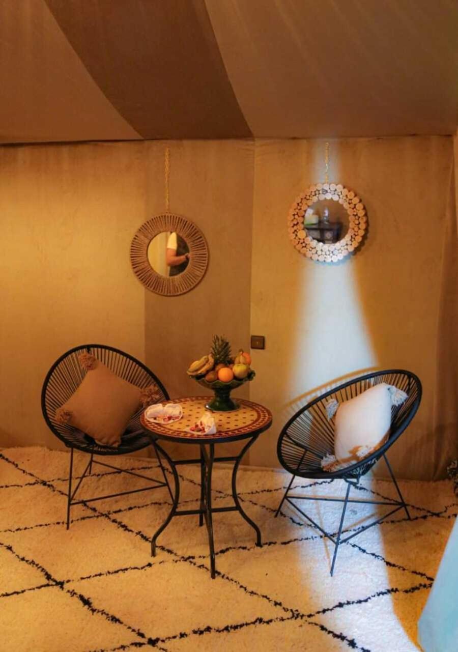 Riadsuerteloca Merzouga Hassilabied Luaran gambar A room at the hotel