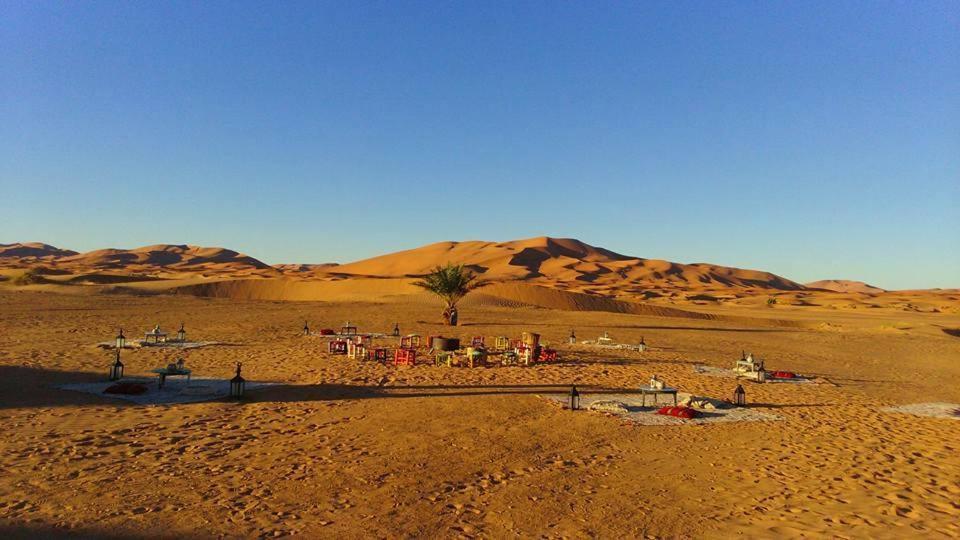 Riadsuerteloca Merzouga Hassilabied Luaran gambar The desert of the Sahara